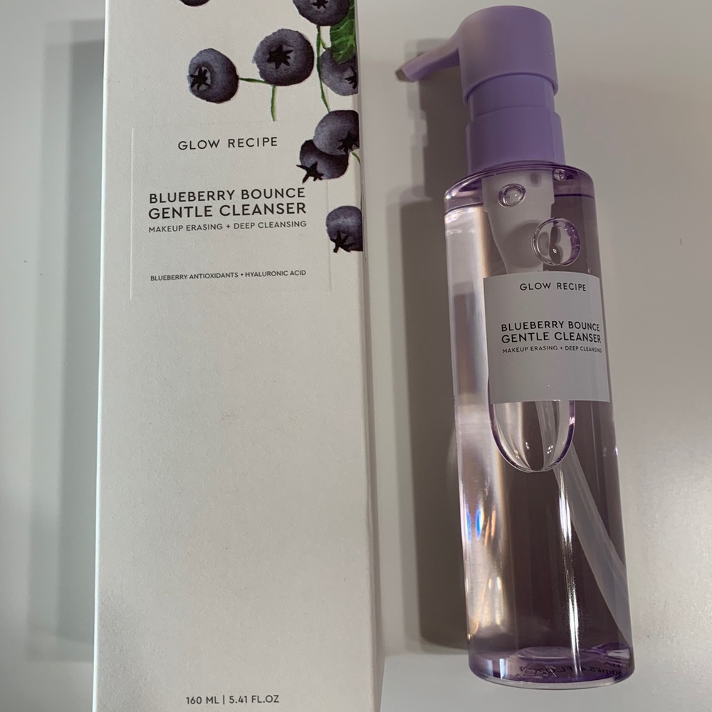 New glow recipe blueberry bounce gentle cleanser